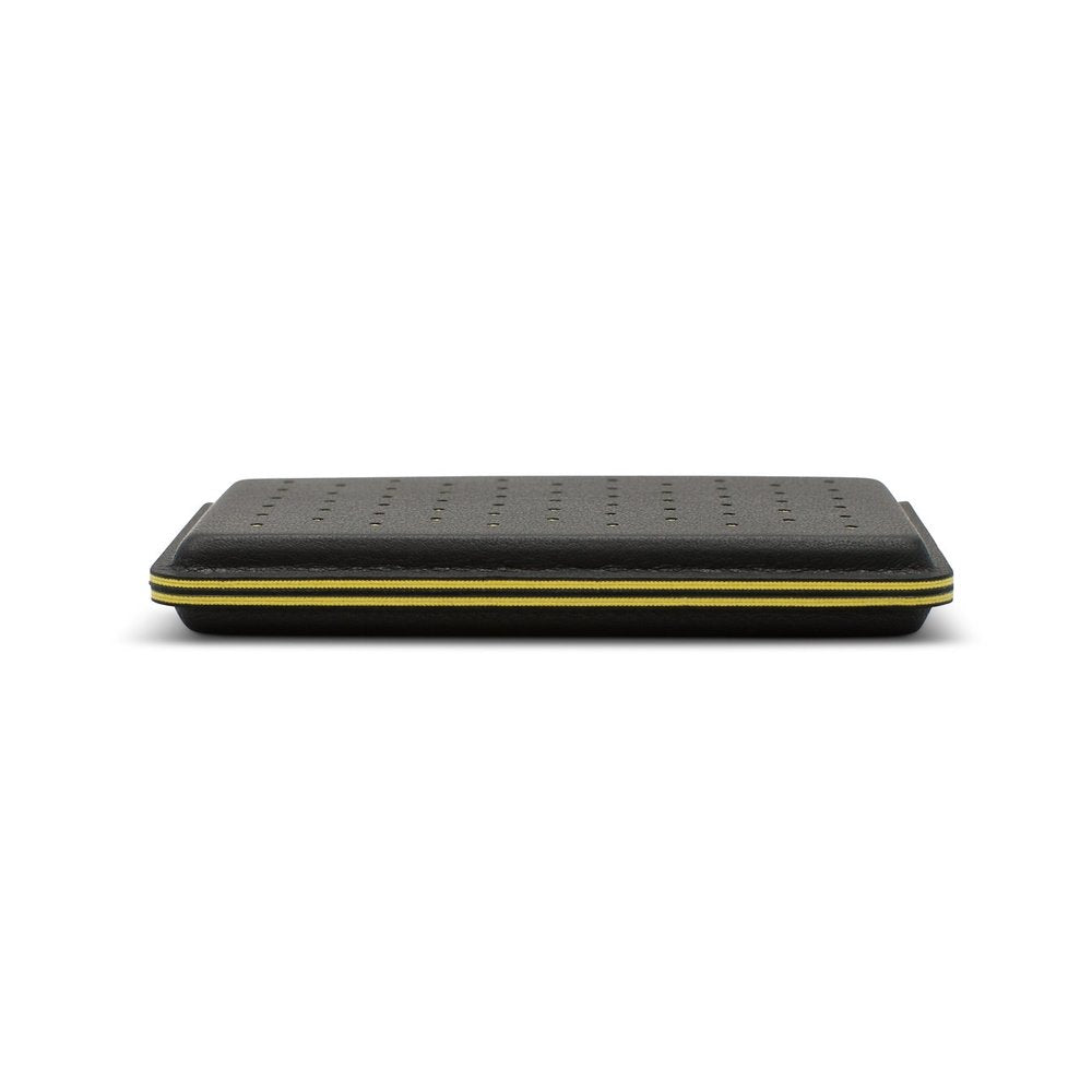 Thermoformed wallet